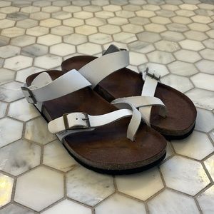 Sonoma sandals, size 7